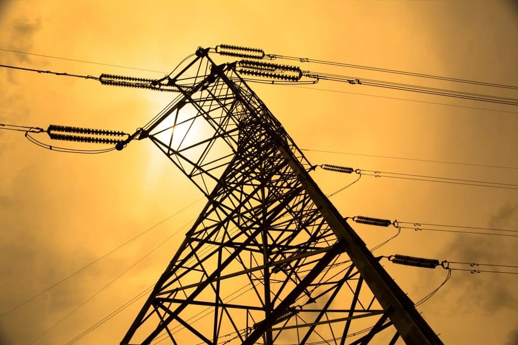 O Nexo IA-Energia: Como os Centros de Dados Estao Forcando uma Revolucao na Rede Eletrica