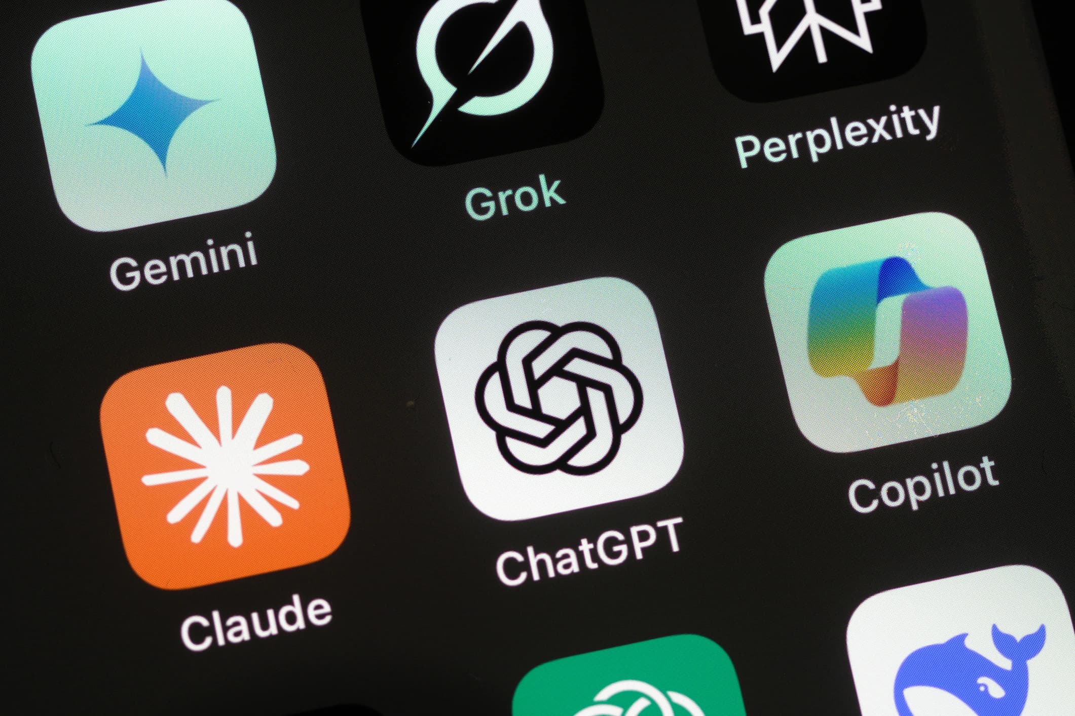 Apple vai permitir que usuarios escolham IA de terceiros no iOS 27