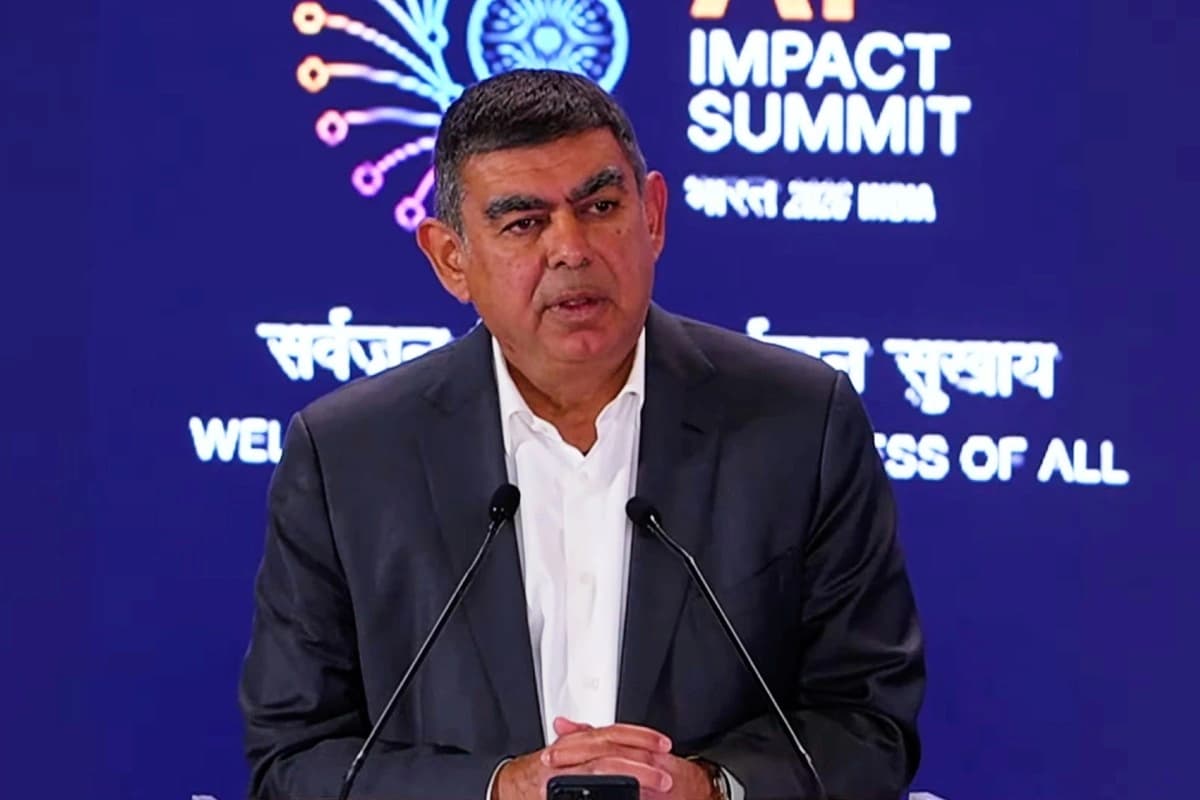 Ex-CEO da Infosys lança startup para desafiar os serviços de TI com inteligência artificial