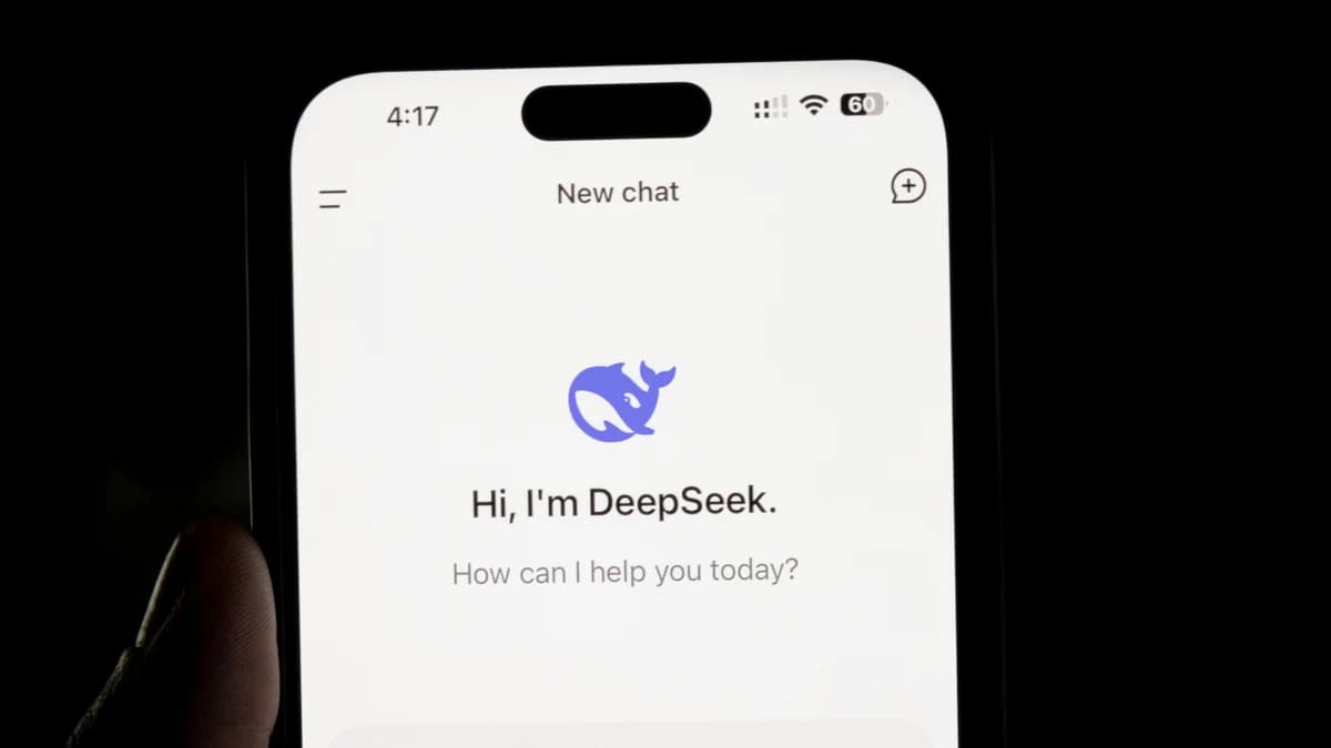 DeepSeek corta preços em 50%