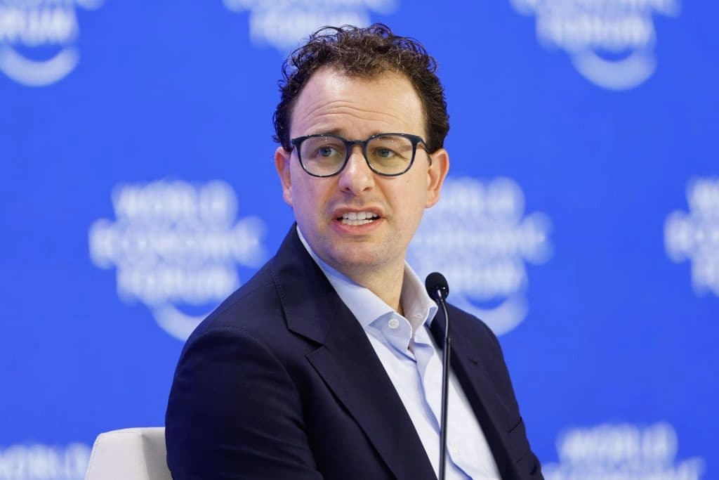 Anthropic contrata Accenture para avaliar seus modelos de IA por dentro