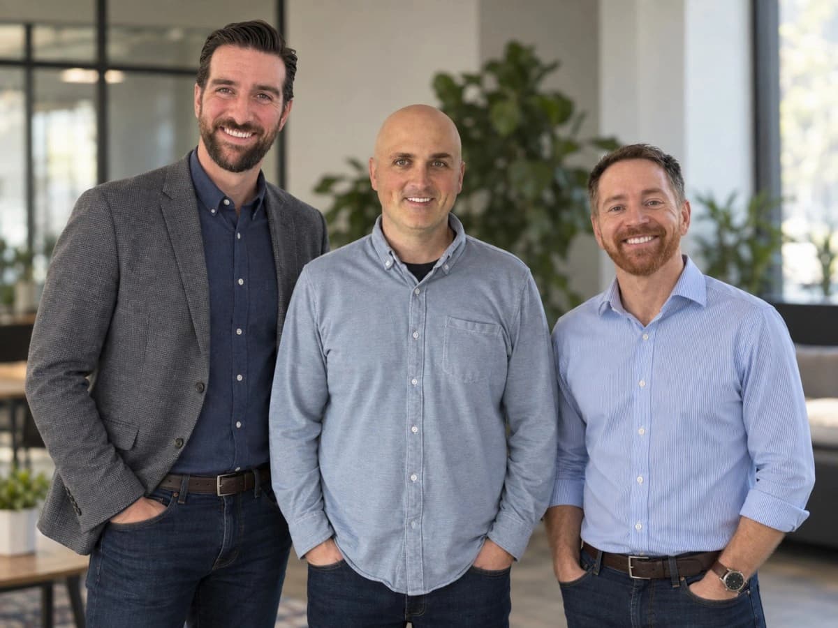 Fundadores da Atomic, empresa de software agentivo para cadeias de suprimentos