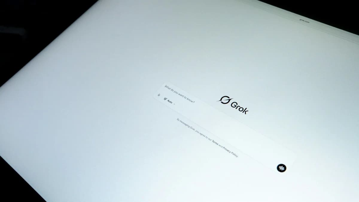Imagem da matéria do Canaltech sobre o Grok 4.7 e programação agêntica.