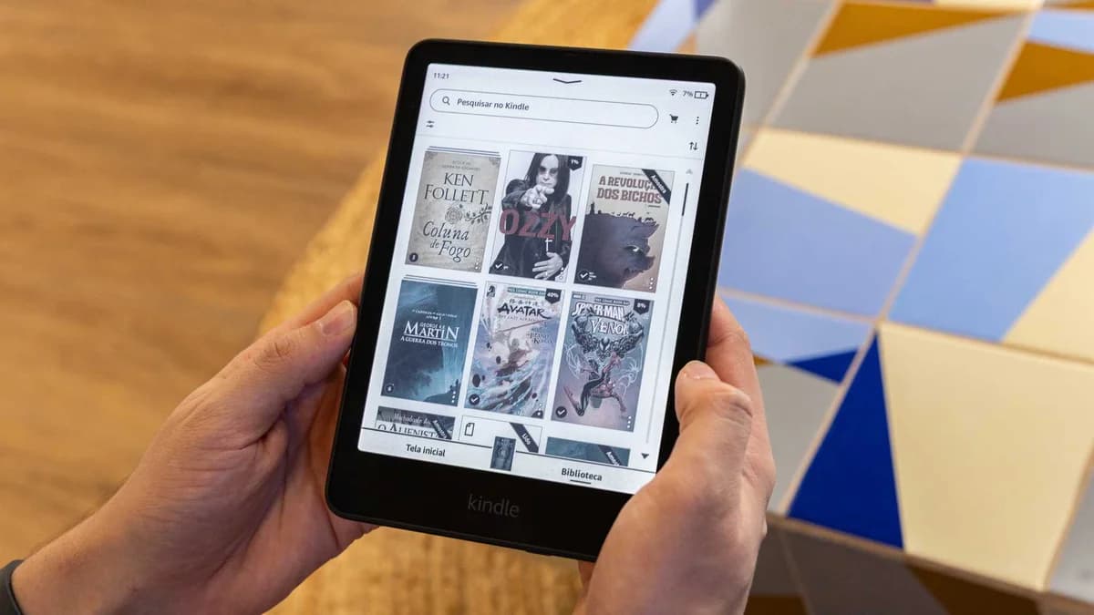 Kindle Colorsoft com tela colorida, e-reader da Amazon em destaque na matéria do Canaltech.