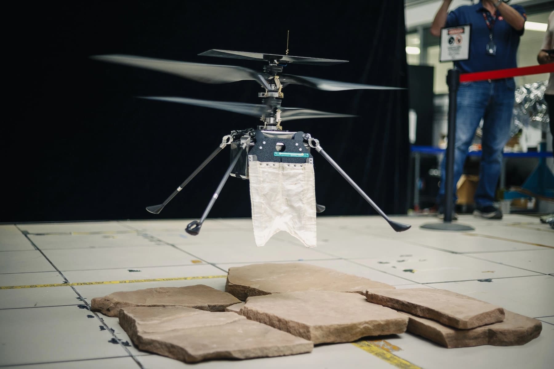 Protótipo de helicóptero marciano da AeroVironment para a missão SkyFall