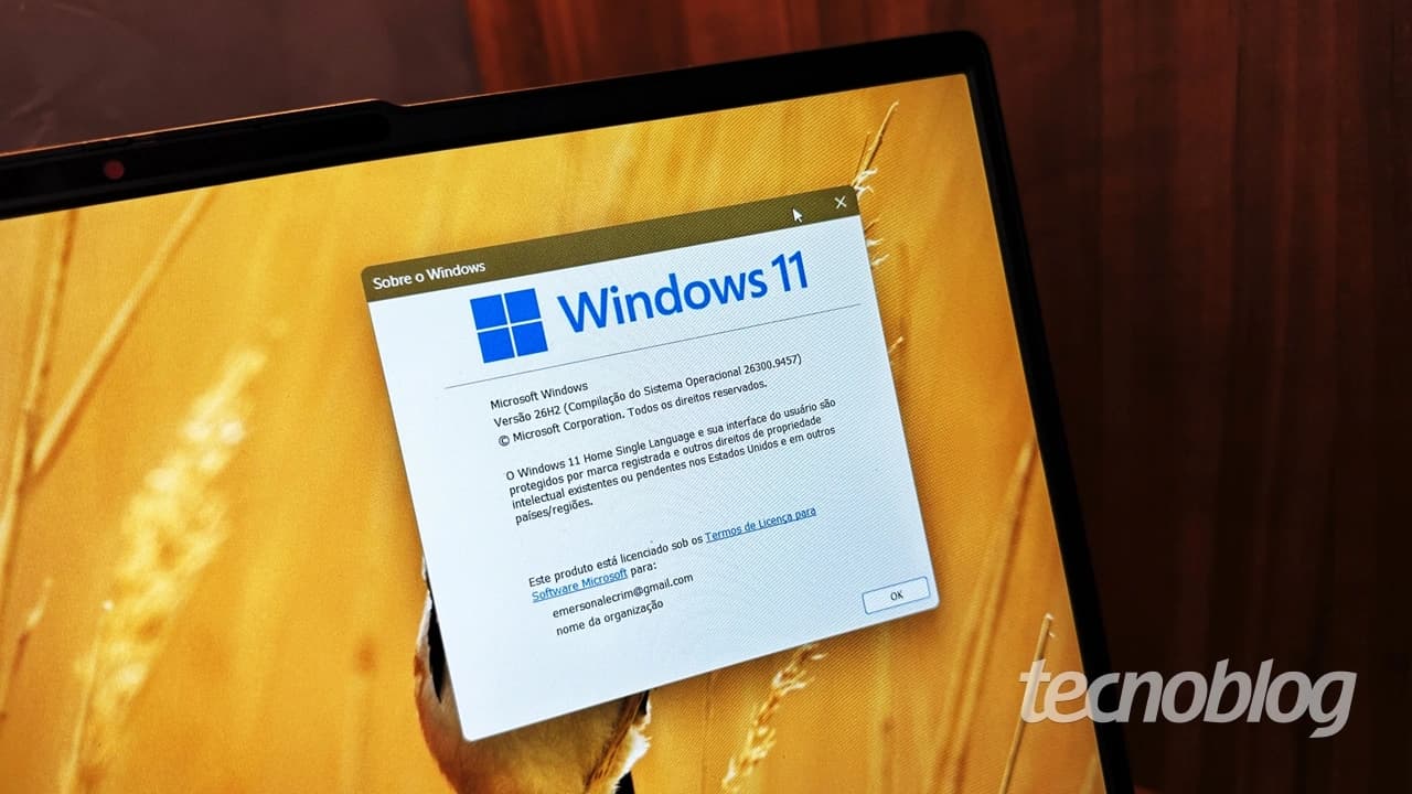 Interface do Windows 11 26H2 exibindo a área de trabalho do sistema