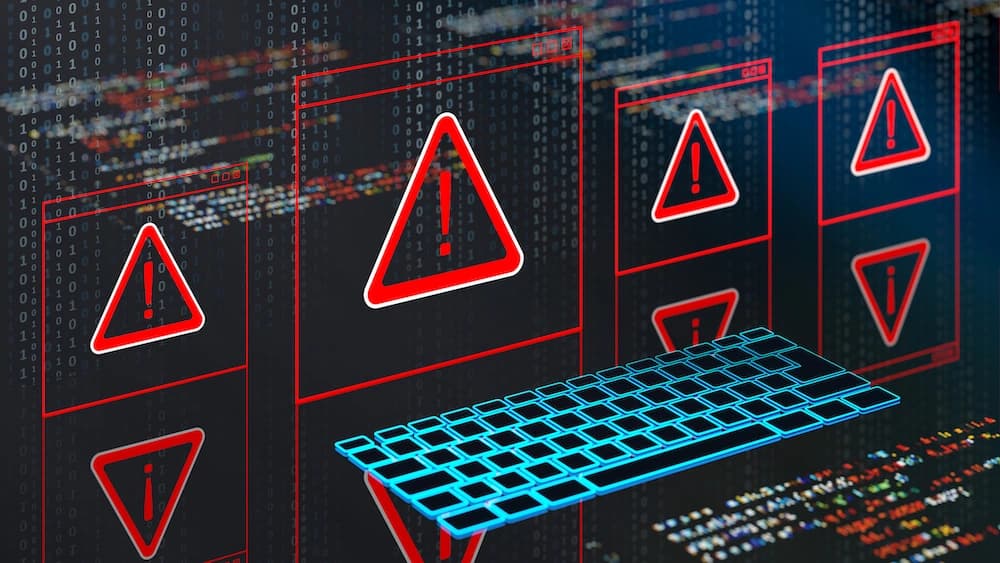 Tela de alerta de malware com código binário abstrato
