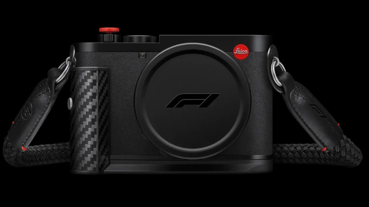 Câmera Leica Q3 43 Formula 1 Edition com acabamento inspirado na Fórmula 1