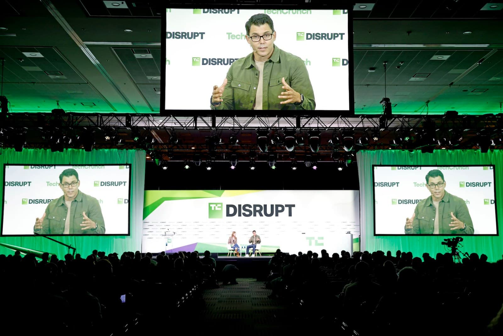 RJ Scaringe, CEO da Rivian, em evento do TechCrunch Disrupt 2026