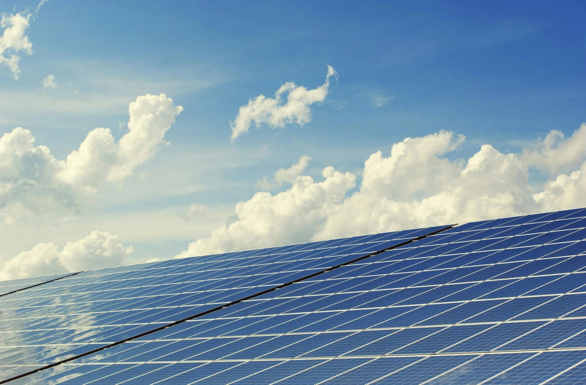 Moléculas Solares: O Fim do Armazenamento de Energia por Baterias Tradicionais?