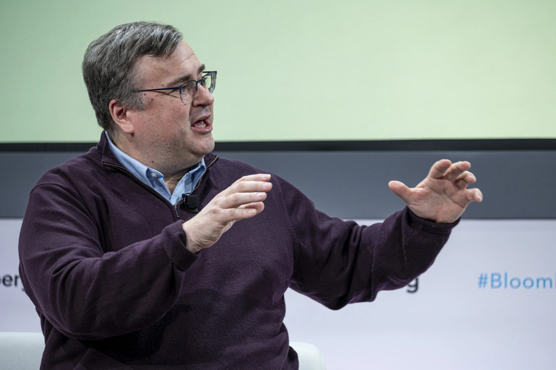 Reid Hoffman deixa o conselho da Microsoft para voltar ao modo fundador com a startup Manus