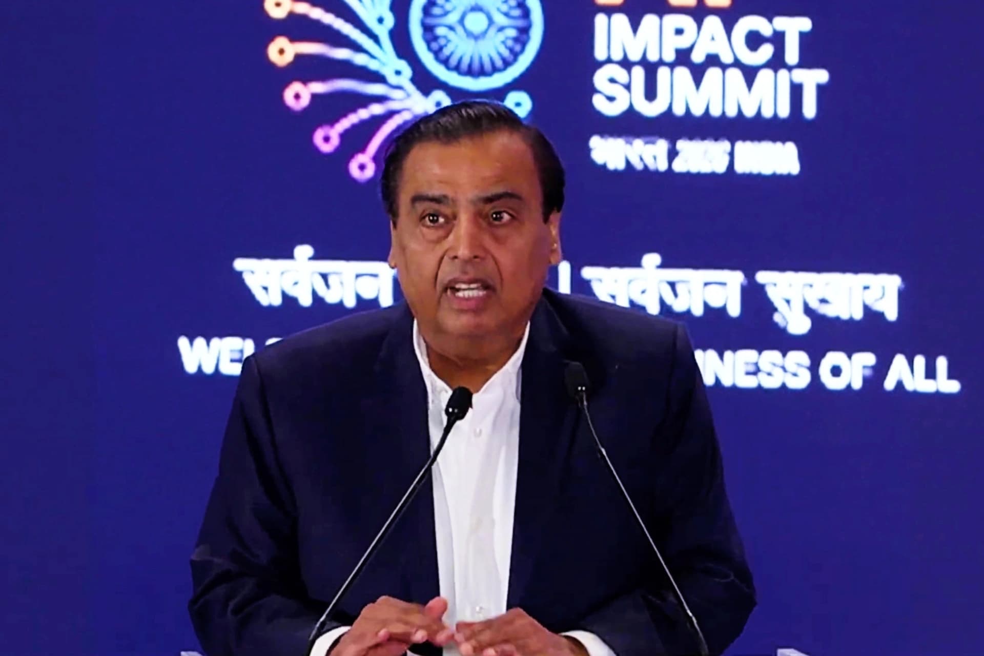 Mukesh Ambani, presidente da Reliance Industries, durante apresentacao do Jio