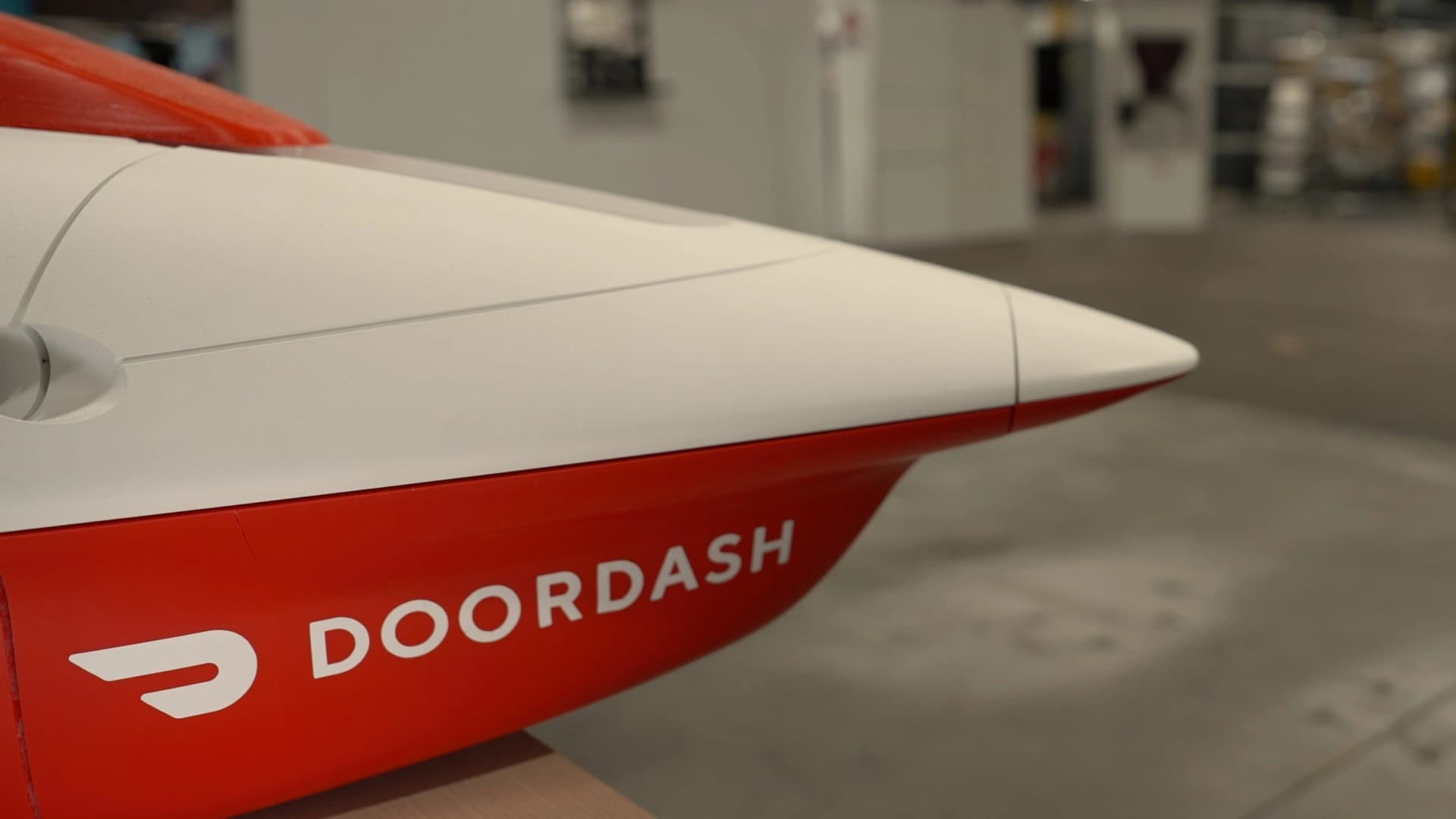 DoorDash recebe certificação da FAA e lança divisão própria para entregas com drones