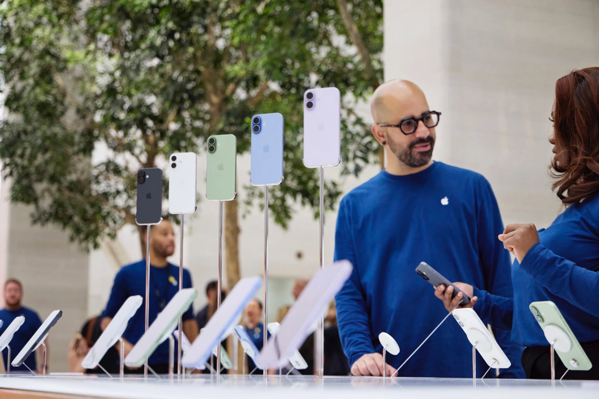 Comprar ou assinar: como a indústria de smartphones quer mudar a forma de você trocar de celular
