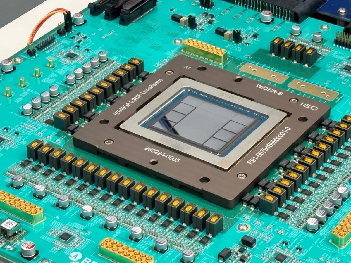 Chip Jalapeño da OpenAI apresentado em imagem promocional