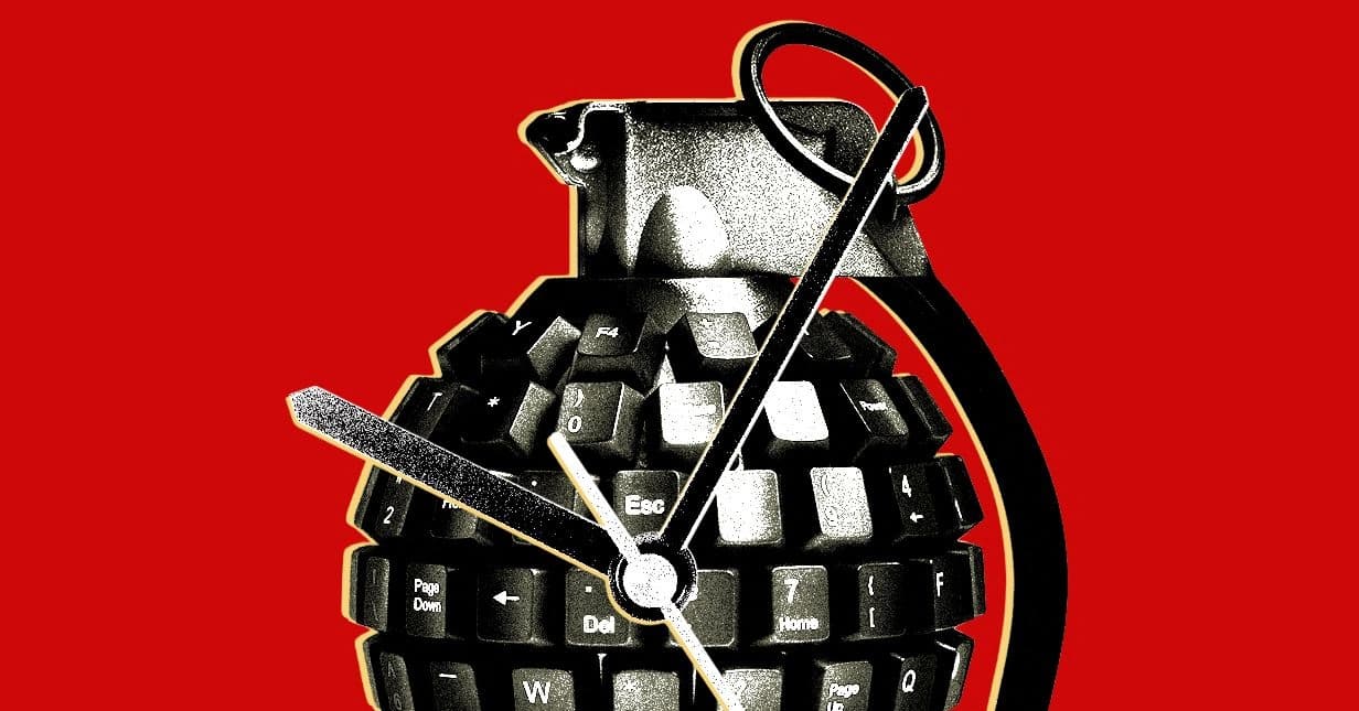 Ilustração de mãos e teclas de computador formando uma granada para representar o aumento de vulnerabilidades de software.