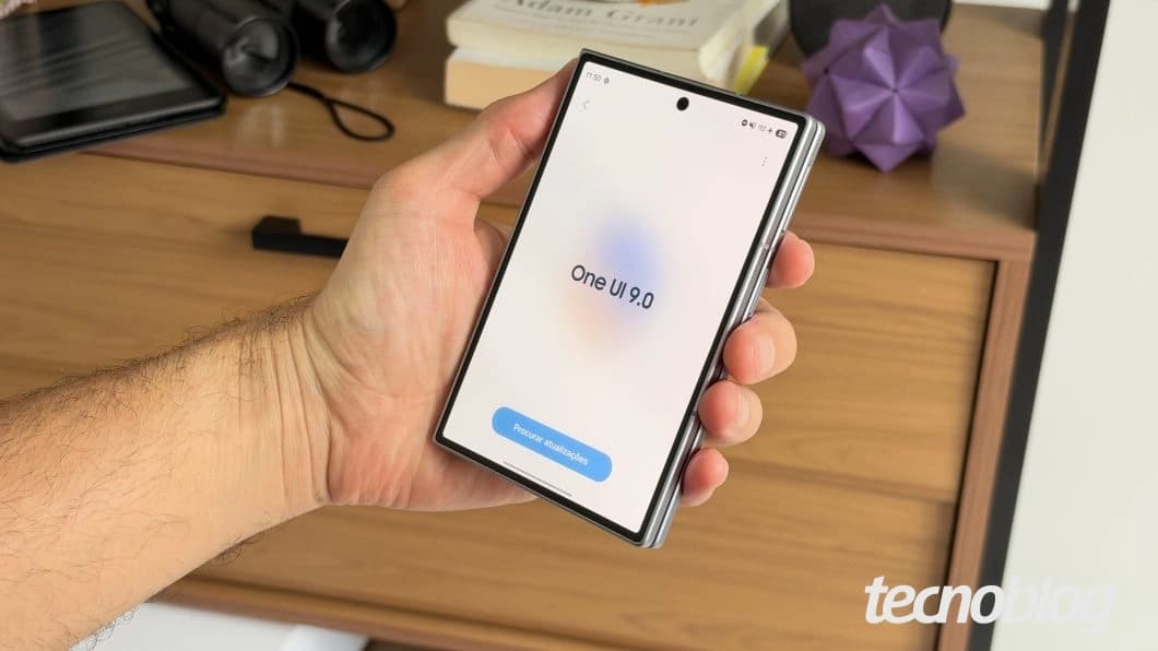 Tela da Samsung One UI 9 exibida em um Galaxy Z Fold 8