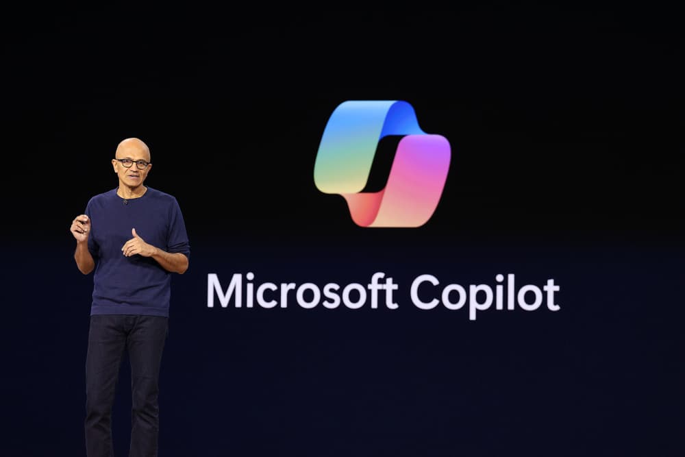 Satya Nadella falando sobre segurança de modelos de inteligência artificial