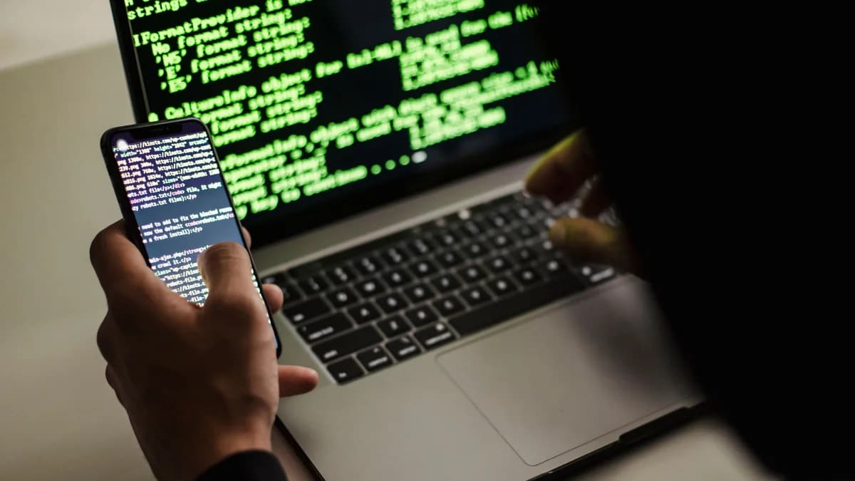 Skimmer rouba cartão e CPF em lojas brasileiras